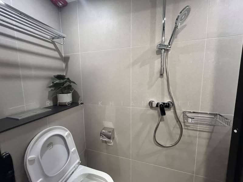 Studio @ RV, , 1 Bedroom, 200 sqft, Condominium For Rent, by Rick Khiantani, 500148511 - PropertyGuru.com.sg