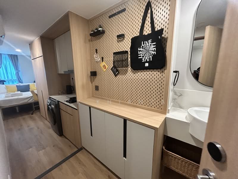 Studio @ RV, , 1 Bedroom, 200 sqft, Condominium For Rent, by Rick Khiantani, 500148511 - PropertyGuru.com.sg