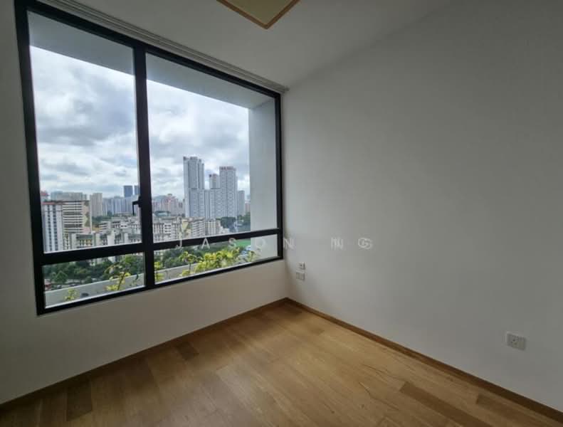 The Crest, 101 Prince Charles Crescent, 2 Bedrooms, 915 sqft, Condominium For Sale, by Jason Ng, 500148531 - View - PropertyGuru.com.sg