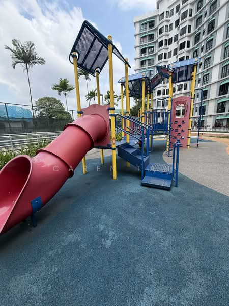 Chiltern Park, 135 Serangoon Avenue 3, 3 Bedrooms, 1,302 sqft, Condominium For Sale, by Caren Tan, 500148533 - PropertyGuru.com.sg