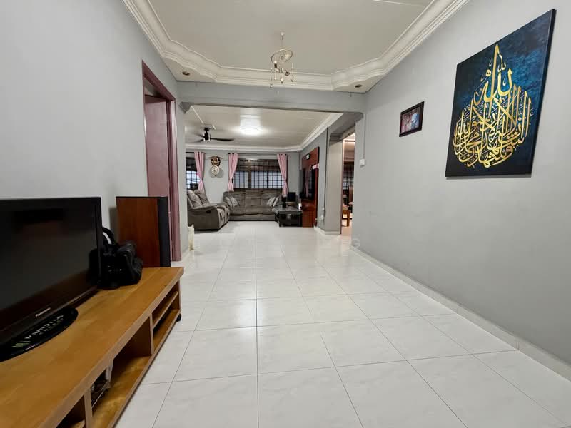 756 Woodlands Avenue 4, 756 Woodlands Avenue 4, 3 Bedrooms, 1,313 sqft, HDB Flat For Sale, by Rony Ng, 500148537 - Living Room - PropertyGuru.com.sg