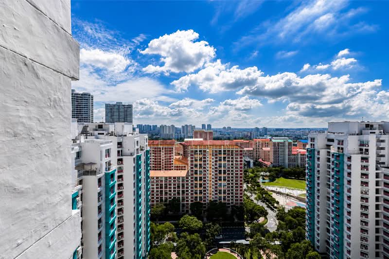 290 Bishan Street 24, 290 Bishan Street 24, 4 Bedrooms, 1,324 sqft, HDB Flat For Sale, by Kelly Tan, 500148540 - Exterior - PropertyGuru.com.sg