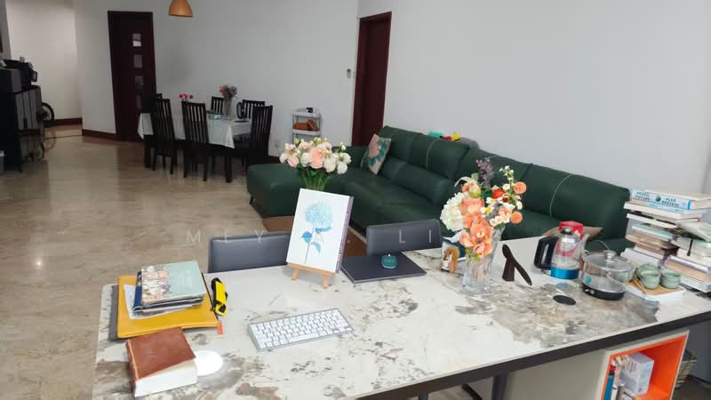Parc Oasis, 37 Jurong East Avenue 1, 3 Bedrooms, 1,227 sqft, Condominium For Rent, by Mey A. Ling, 500148549 - Living Room - PropertyGuru.com.sg