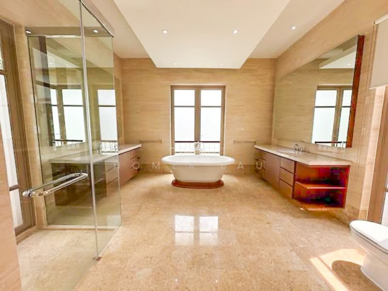 Rare Exclusive GCB for Rent @ Belmont Road, Belmont Rd., 5 Bedrooms, 7,200 sqft, Good Class Bungalow For Rent, by Homer Lau, 500148551 - Bathroom - PropertyGuru.com.sg