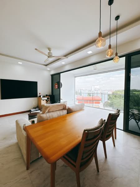 Waterfront Isle, 738 Bedok Reservoir Road, 3 Bedrooms, 1,216 sqft, Condominium For Rent, by King Tang, 500148554 - Living Room - PropertyGuru.com.sg