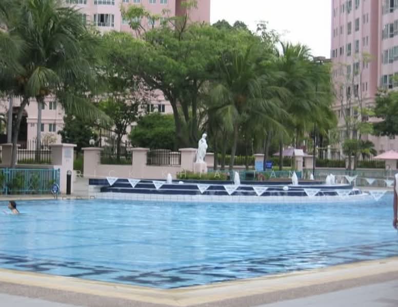 Open for Coliving Co Living Operator Welcome Can Make 6 Rooms, , 3 Bedrooms, 1,044 sqft, Condominium For Rent, by Rick Khiantani, 500148555 - Pool - PropertyGuru.com.sg