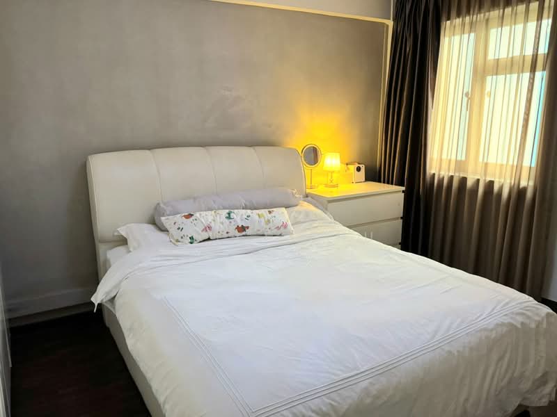 76 Lorong Limau, 76 Lorong Limau, 3 Bedrooms, 699 sqft, HDB Flat For Sale, by Alice Chu, 500148564 - Master Bedroom - PropertyGuru.com.sg