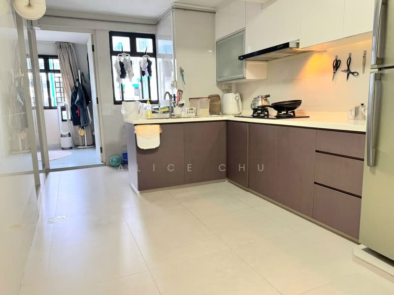 76 Lorong Limau, 76 Lorong Limau, 3 Bedrooms, 699 sqft, HDB Flat For Sale, by Alice Chu, 500148564 - Kitchen - PropertyGuru.com.sg