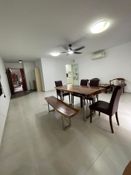 660 Jurong West Street 64, 660 Jurong West Street 64, 3 Bedrooms, 1,184 sqft, HDB Flat For Sale, by Jenny Lim, 500148569 - Dining Room - PropertyGuru.com.sg