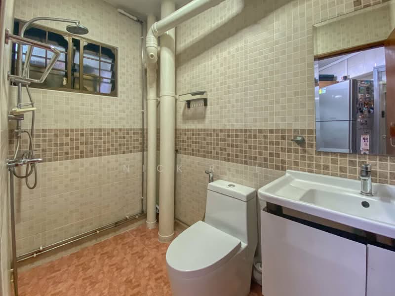 232 Compassvale Walk, 232 Compassvale Walk, 3 Bedrooms, 1,324 sqft, HDB Flat For Sale, by Nick R. L, 500148574 - Bathroom - PropertyGuru.com.sg