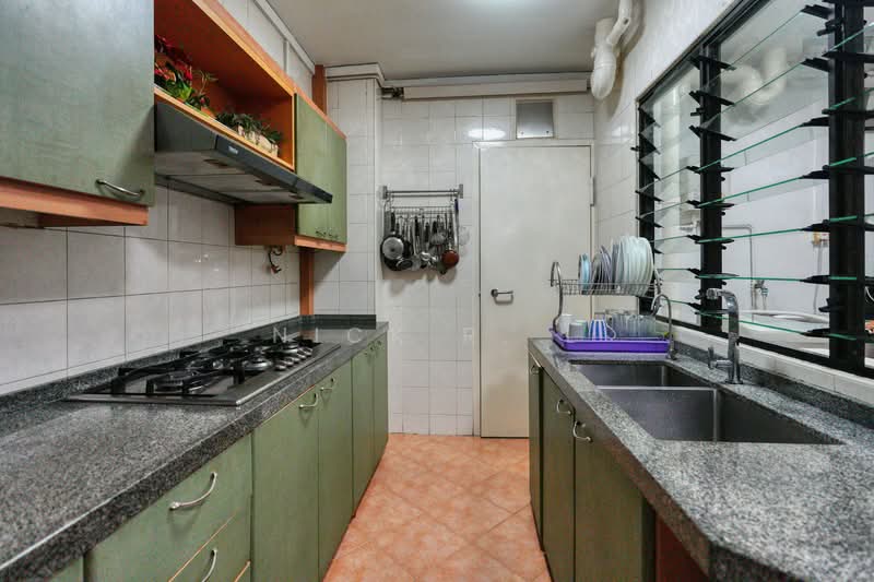 232 Compassvale Walk, 232 Compassvale Walk, 3 Bedrooms, 1,324 sqft, HDB Flat For Sale, by Nick R. L, 500148574 - Kitchen - PropertyGuru.com.sg