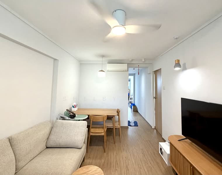 34 Jalan Bukit Ho Swee, 34 Jalan Bukit Ho Swee, 2 Bedrooms, 549 sqft, HDB Flat For Sale, by Shelby Lai, 500148576 - Living Room - PropertyGuru.com.sg