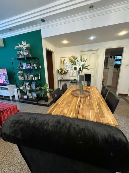 Palmwoods, 450 Upper Changi Road, 3 Bedrooms, 1,141 sqft, Condominium For Sale, by Azi Rahman, 500148578 - Living Room - PropertyGuru.com.sg
