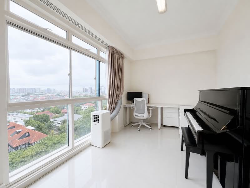 D15 Freehold 3 Bedder Near the MRT, , 3 Bedrooms, 1,163 sqft, Condominium For Sale, by Jax Lim, 500148583 - Study - PropertyGuru.com.sg