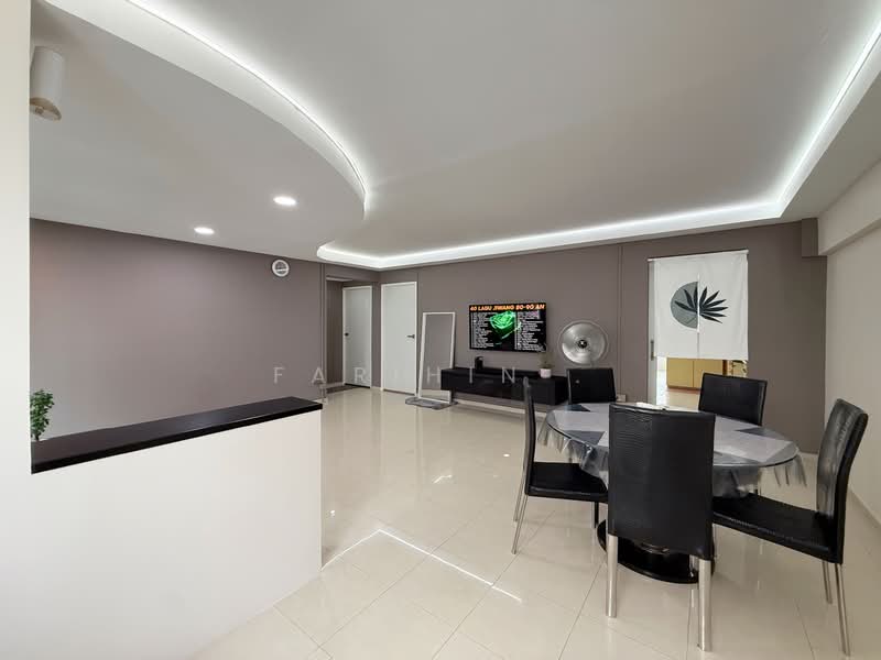 389 Yishun Avenue 6, 389 Yishun Avenue 6, 3 Bedrooms, 1,119 sqft, HDB Flat For Sale, by Farihin ., 500148586 - Living Room - PropertyGuru.com.sg