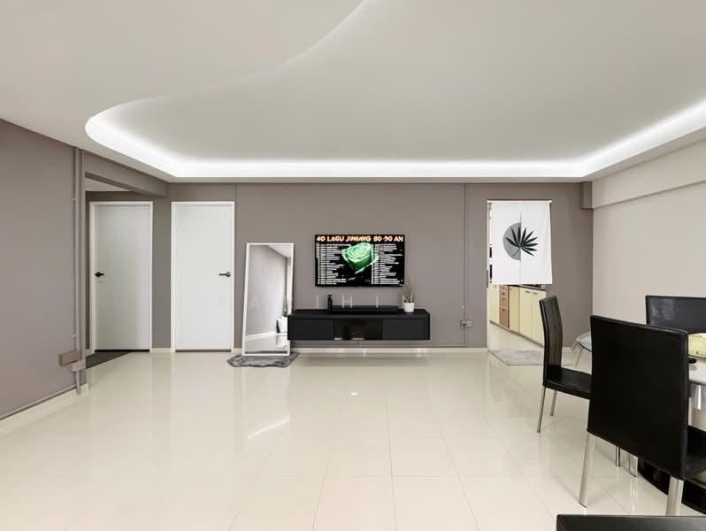 389 Yishun Avenue 6, 389 Yishun Avenue 6, 3 Bedrooms, 1,119 sqft, HDB Flat For Sale, by Farihin ., 500148586 - Living Room - PropertyGuru.com.sg