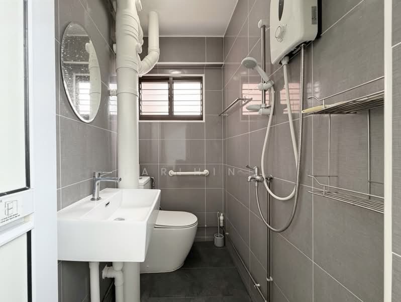 389 Yishun Avenue 6, 389 Yishun Avenue 6, 3 Bedrooms, 1,119 sqft, HDB Flat For Sale, by Farihin ., 500148586 - Bathroom - PropertyGuru.com.sg