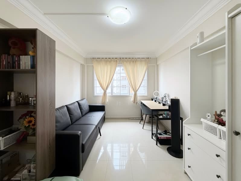 389 Yishun Avenue 6, 389 Yishun Avenue 6, 3 Bedrooms, 1,119 sqft, HDB Flat For Sale, by Farihin ., 500148586 - Common room - PropertyGuru.com.sg