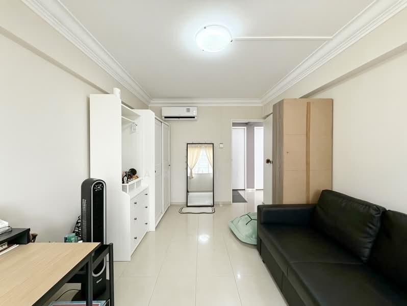 389 Yishun Avenue 6, 389 Yishun Avenue 6, 3 Bedrooms, 1,119 sqft, HDB Flat For Sale, by Farihin ., 500148586 - Common Room - PropertyGuru.com.sg