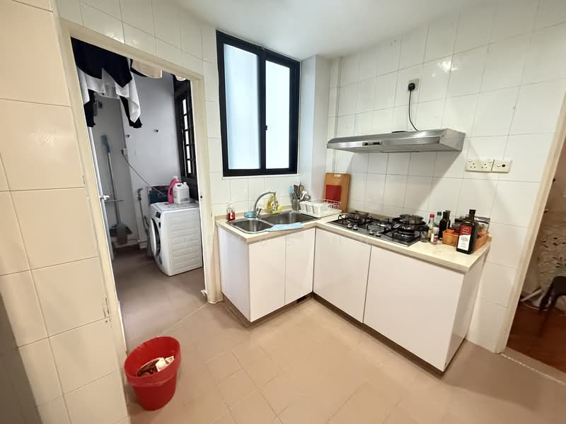 Kim Sia Court, 19 Jalan Jintan, Room Rental, 120 sqft, Apartment For Rent, by Venus Hu, 500148588 - Kitchen - PropertyGuru.com.sg