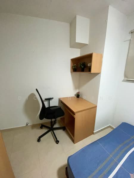 Pine Grove, 1A Pine Grove, Room Rental, 100 sqft, Condominium For Rent, by Dickson Pang, 500148593 - Study - PropertyGuru.com.sg