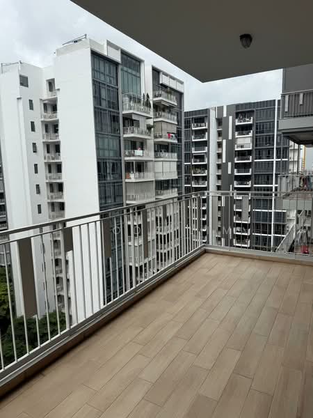 The Luxurie, 27 Compassvale Road, 2 Bedrooms, 775 sqft, Condominium For Rent, by Rhoda Lim, 500148597 - Balcony - PropertyGuru.com.sg