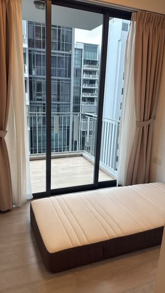 The Luxurie, 27 Compassvale Road, 2 Bedrooms, 775 sqft, Condominium For Rent, by Rhoda Lim, 500148597 - Balcony - PropertyGuru.com.sg