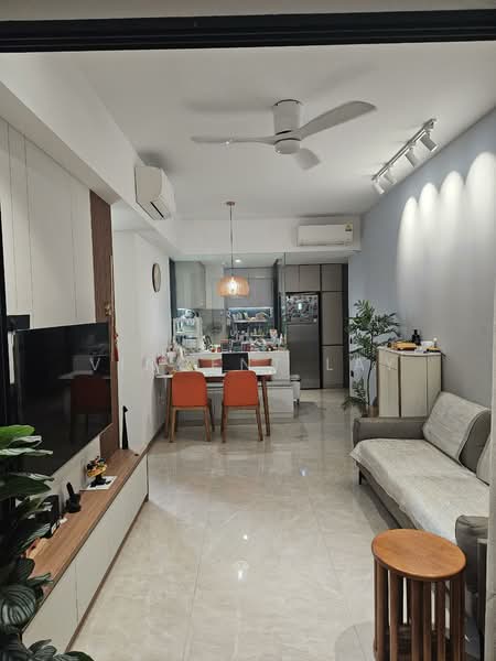 Sengkang Grand Residences, 82 Compassvale Bow, 3 Bedrooms, 936 sqft, Condominium For Sale, by Vincent Lay, 500148598 - Living Room - PropertyGuru.com.sg