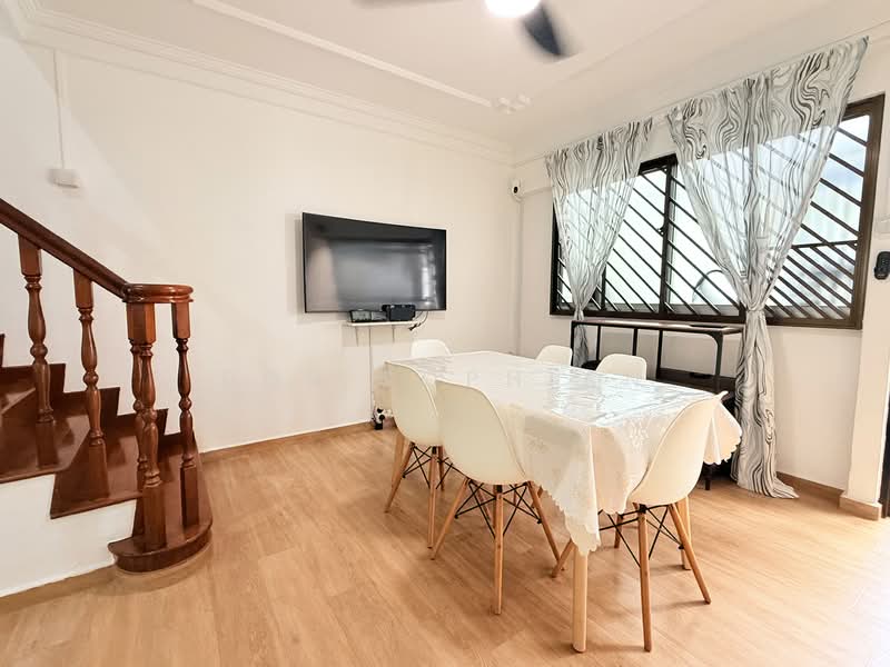 940 Tampines Avenue 5, 940 Tampines Avenue 5, 4 Bedrooms, 1,571 sqft, HDB Flat For Sale, by Bob Sophian, 500148600 - Dining Room - PropertyGuru.com.sg