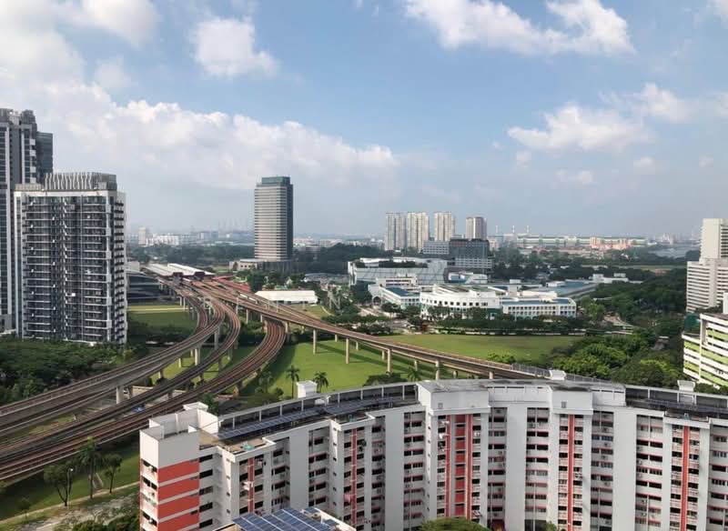 212 Jurong East Street 21, 212 Jurong East Street 21, 3 Bedrooms, 1,292 sqft, HDB Flat For Rent, by Benin Sabu, 500148605 - Unblocked view from balcony - PropertyGuru.com.sg