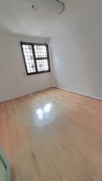 6 Jalan Batu, 6 Jalan Batu, 2 Bedrooms, 645 sqft, HDB Flat For Sale, by Eileen Chan, 500148611 - Master bedroom - PropertyGuru.com.sg