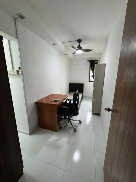 107 Spottiswoode Park Road, 107 Spottiswoode Park Road, Room Rental, 100 sqft, Apartment For Rent, by Dickson Pang, 500148612 - Bedroom - PropertyGuru.com.sg