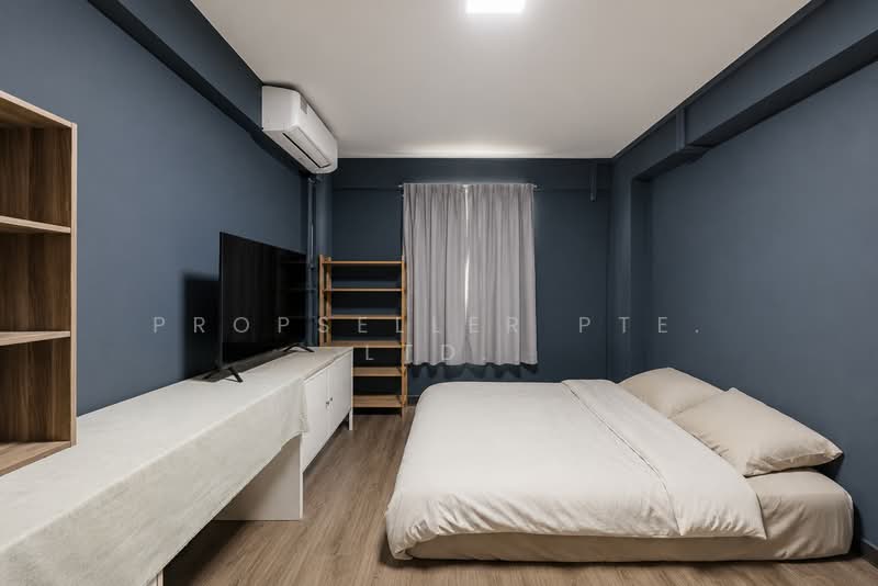 83 Commonwealth Close, 83 Commonwealth Close, 2 Bedrooms, 646 sqft, HDB Flat For Sale, by Florence Ho, 500148630 - Bedroom - PropertyGuru.com.sg