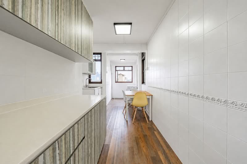 83 Commonwealth Close, 83 Commonwealth Close, 2 Bedrooms, 646 sqft, HDB Flat For Sale, by Florence Ho, 500148630 - Kitchen - PropertyGuru.com.sg