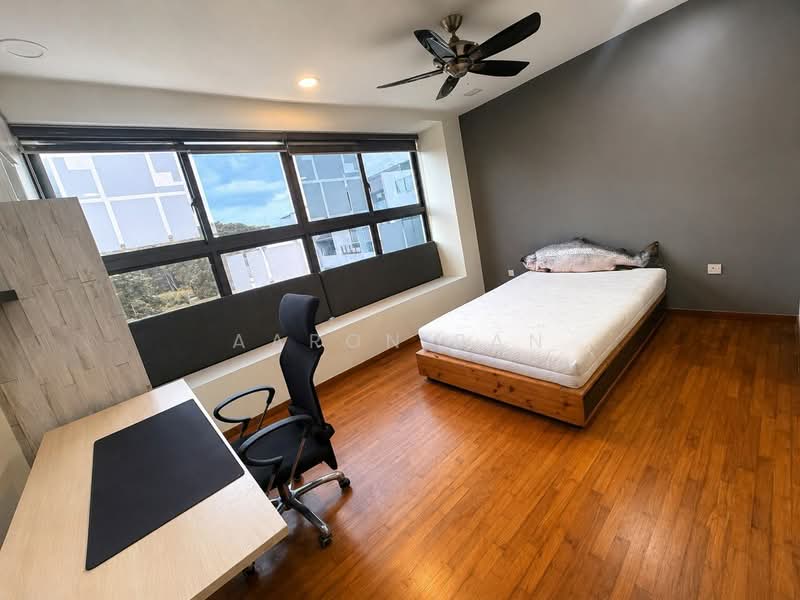 Springside Avenue, Springside Avenue, 5 Bedrooms, 4,000 sqft, Terraced House For Sale, by Aaron Ban, 500148648 - Bedroom - PropertyGuru.com.sg