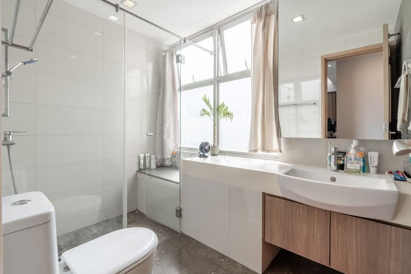 Caspian, 50 Lakeside Drive, 3 Bedrooms, 1,453 sqft, Condominium For Sale, by Andre Chia, 500148649 - Bathroom - PropertyGuru.com.sg