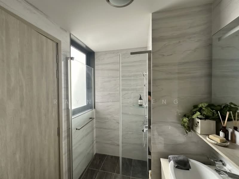 The Alps Residences, 109 Tampines Street 86, 2 Bedrooms, 700 sqft, Condominium For Sale, by Rayner Cheng, 500148650 - Bathroom - PropertyGuru.com.sg