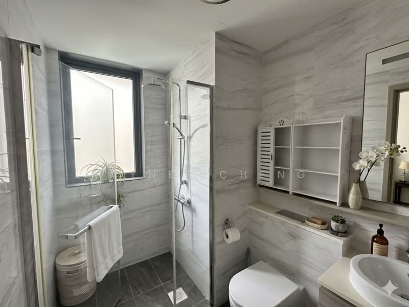 The Alps Residences, 109 Tampines Street 86, 2 Bedrooms, 700 sqft, Condominium For Sale, by Rayner Cheng, 500148650 - Bathroom - PropertyGuru.com.sg