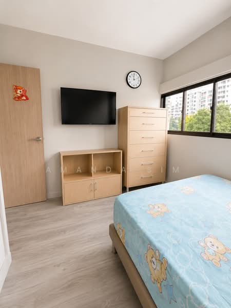 11 Marsiling Drive, 11 Marsiling Drive, Room Rental, 120 sqft, HDB Flat For Rent, by Amanda Sim, 500148657 - Bedroom 1 - PropertyGuru.com.sg
