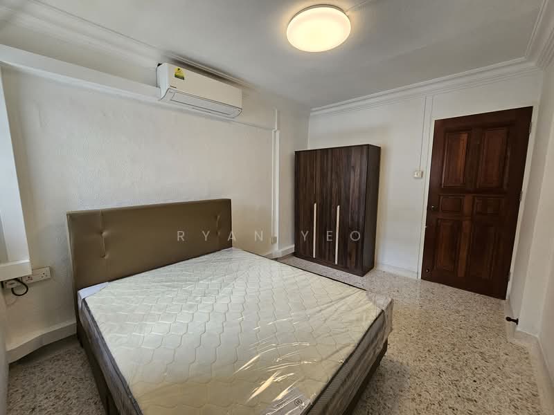 304 Clementi Avenue 4, 304 Clementi Avenue 4, 2 Bedrooms, 871 sqft, HDB Flat For Rent, by Ryan Yeo, 500148663 - Bedroom - PropertyGuru.com.sg