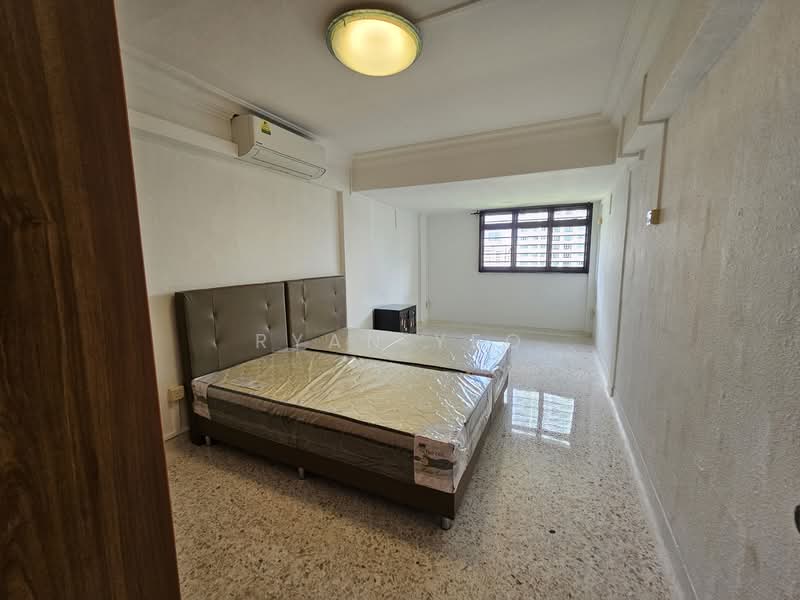 304 Clementi Avenue 4, 304 Clementi Avenue 4, 2 Bedrooms, 871 sqft, HDB Flat For Rent, by Ryan Yeo, 500148663 - Bedroom - PropertyGuru.com.sg