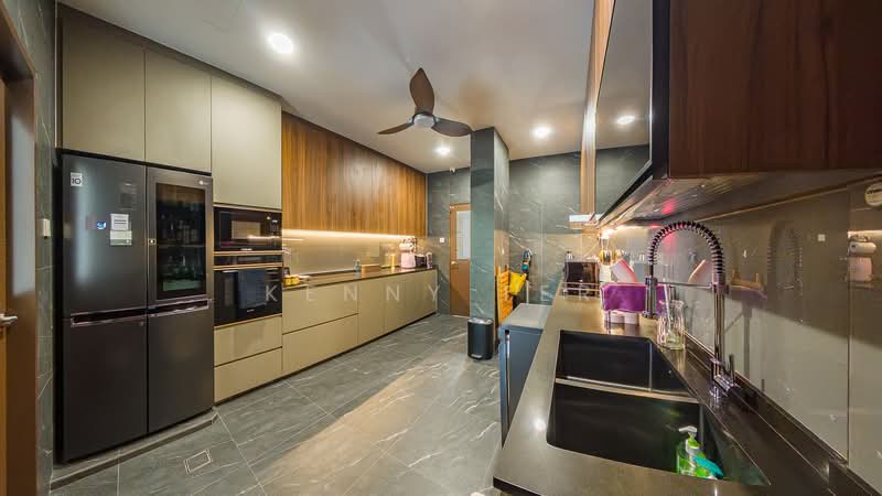 Tiong Bahru Freehold Apartment Near Havelock and Outram MRT, , 2 Bedrooms, 1,594 sqft, Apartment For Sale, by Kenny Ter, 500148666 - Kitchen - PropertyGuru.com.sg