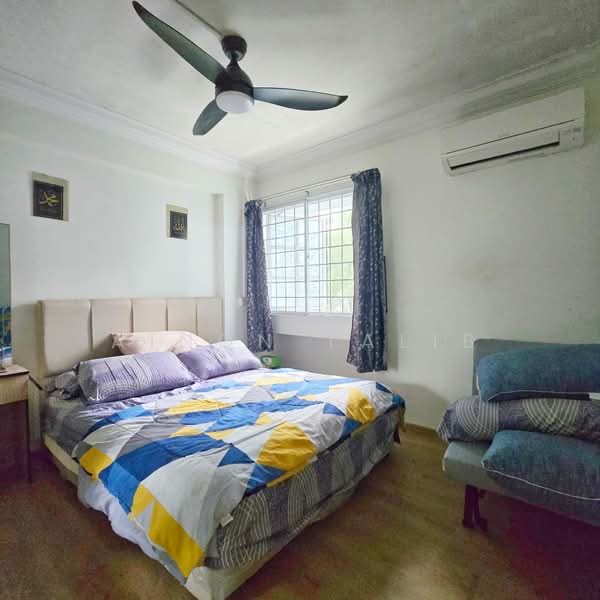 620 Woodlands Drive 52, 620 Woodlands Drive 52, 3 Bedrooms, 979 sqft, HDB Flat For Sale, by Ainon Talib, 500148677 - Bedroom - PropertyGuru.com.sg