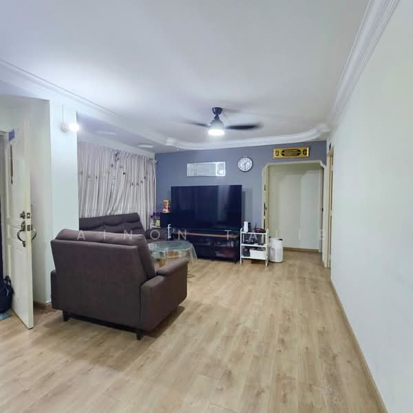 620 Woodlands Drive 52, 620 Woodlands Drive 52, 3 Bedrooms, 979 sqft, HDB Flat For Sale, by Ainon Talib, 500148677 - Living Room - PropertyGuru.com.sg