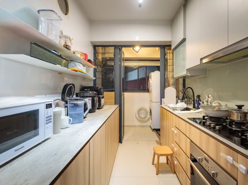 310B Punggol Walk, 310B Punggol Walk, 3 Bedrooms, 990 sqft, HDB Flat For Sale, by Zee Koh, 500148680 - Kitchen - PropertyGuru.com.sg