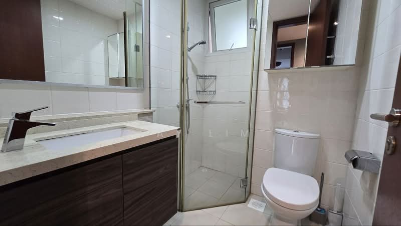 Edelweiss Park Condo, 90 Flora Road, 3 Bedrooms, 1,281 sqft, Condominium For Sale, by Fay Lim, 500148688 - Common Bathroom - PropertyGuru.com.sg