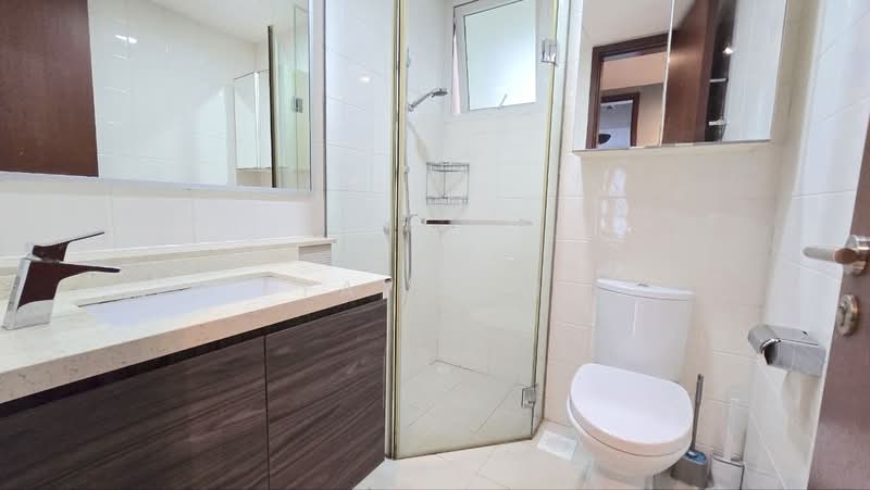 Edelweiss Park Condo, 90 Flora Road, 3 Bedrooms, 1,281 sqft, Condominium For Sale, by Fay Lim, 500148688 - Common Bathroom - PropertyGuru.com.sg