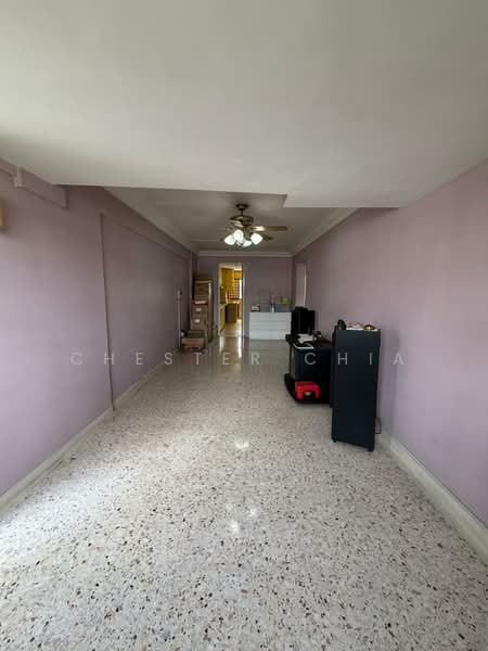 706 Yishun Avenue 5, 706 Yishun Avenue 5, 2 Bedrooms, 882 sqft, HDB Flat For Sale, by Chester Chia, 500148689 - Living Room - PropertyGuru.com.sg