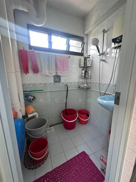 33 Marine Crescent, 33 Marine Crescent, Room Rental, 180 sqft, HDB Flat For Rent, by Eunice Kong, 500148690 - Bathroom - PropertyGuru.com.sg