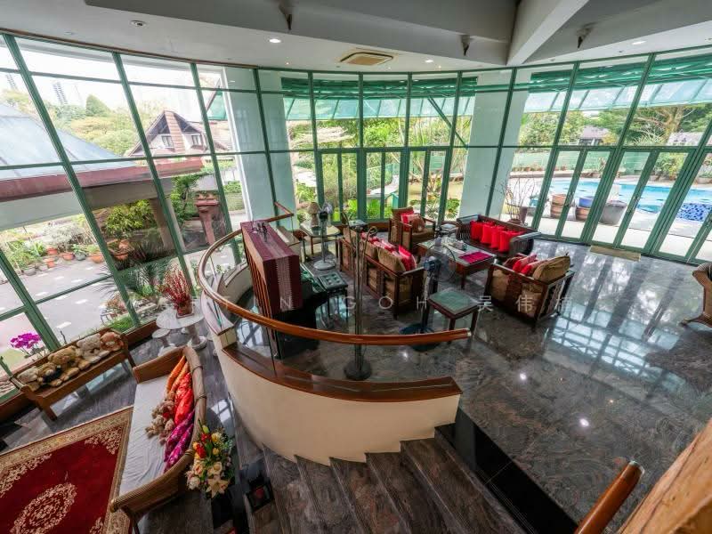 🌟High-Value Elevated STUNNING GCB with Future Potential! WIDE FRONTAGE🌟, , 6 Bedrooms, 7,000 sqft, Good Class Bungalow For Sale, by Martin Goh 吴伟楠, 500148692 - Living Room - PropertyGuru.com.sg